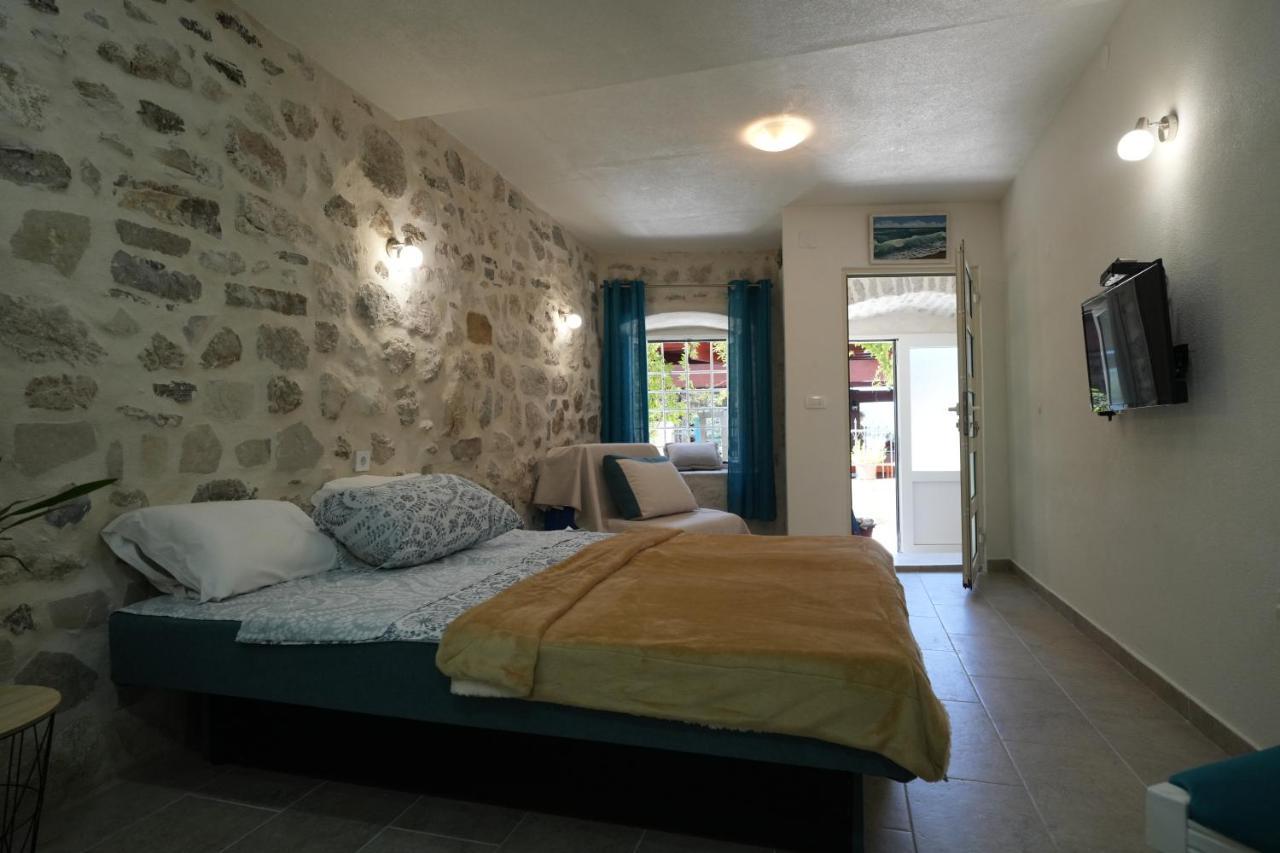 Apartments Visit פראסט מראה חיצוני תמונה